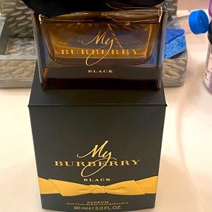 Burberry my black perfume